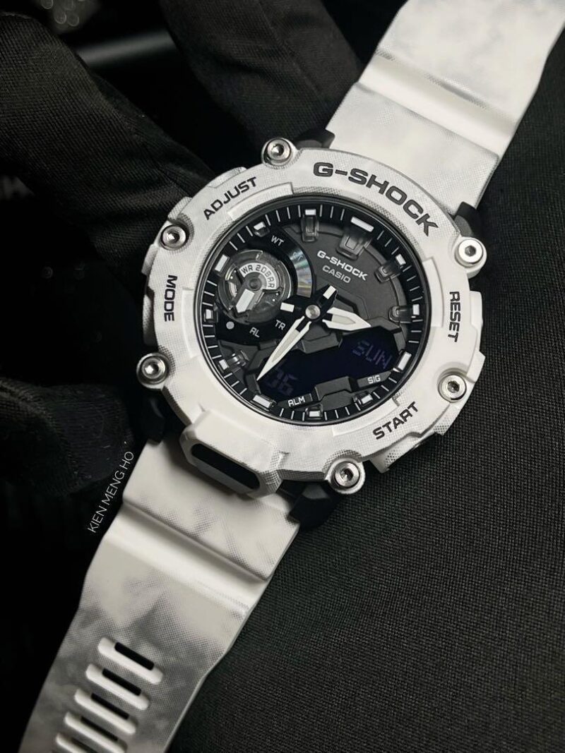 CASIO G-SHOCK ANALOG-DIGITAL GA-2200GC-7A
